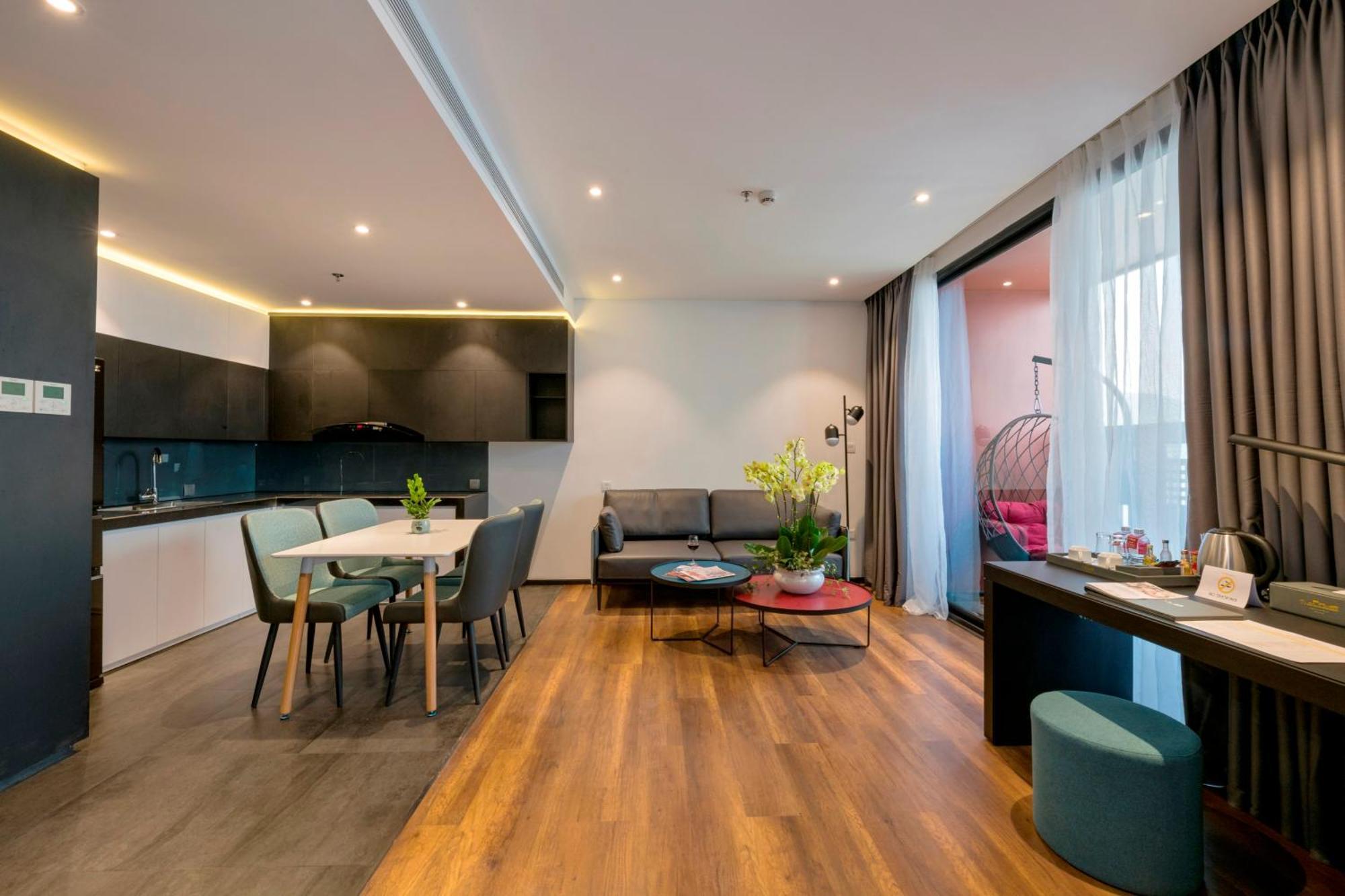 The Code Hotel & Spa Da Nang Exterior photo