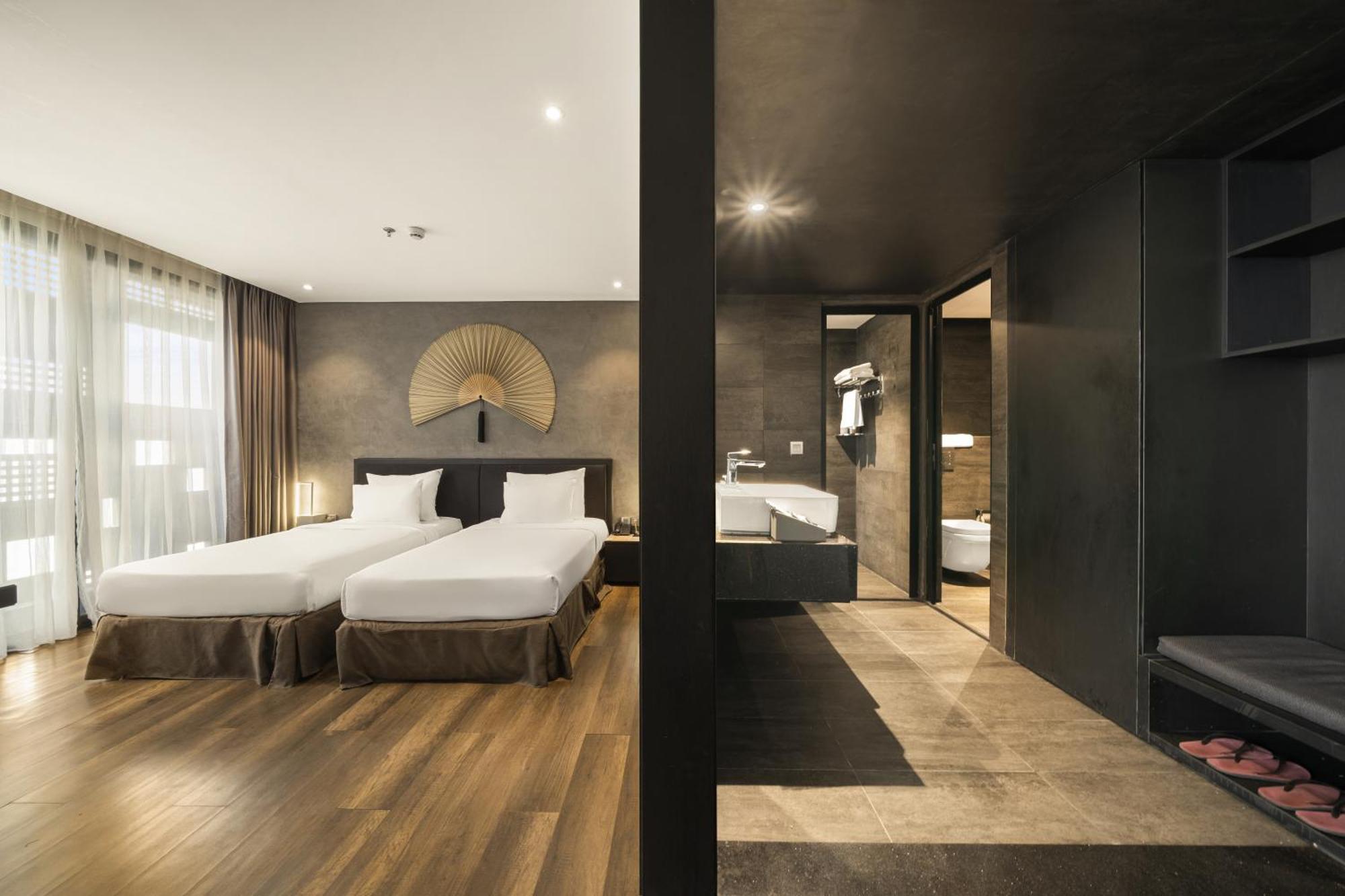The Code Hotel & Spa Da Nang Exterior photo