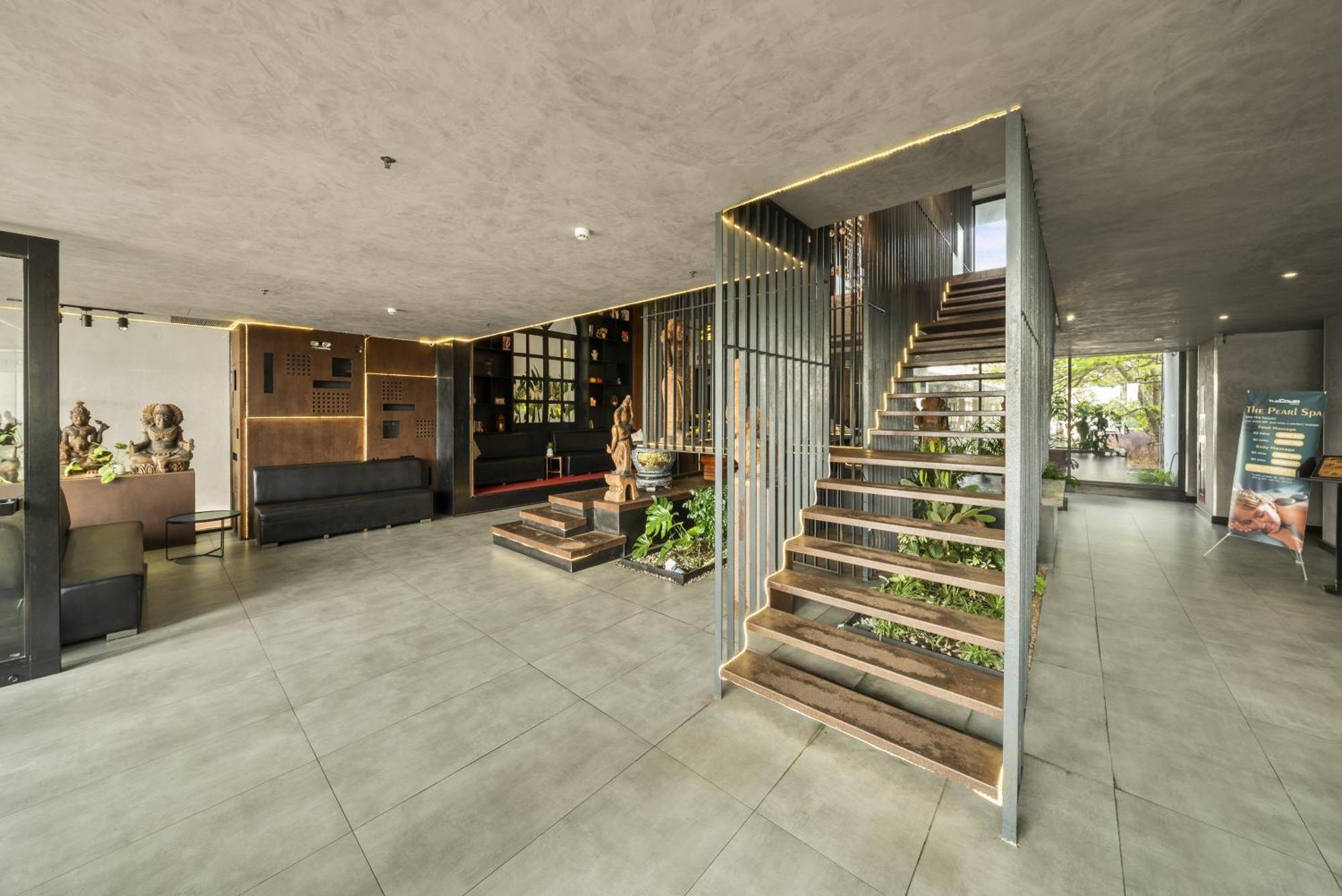 The Code Hotel & Spa Da Nang Exterior photo